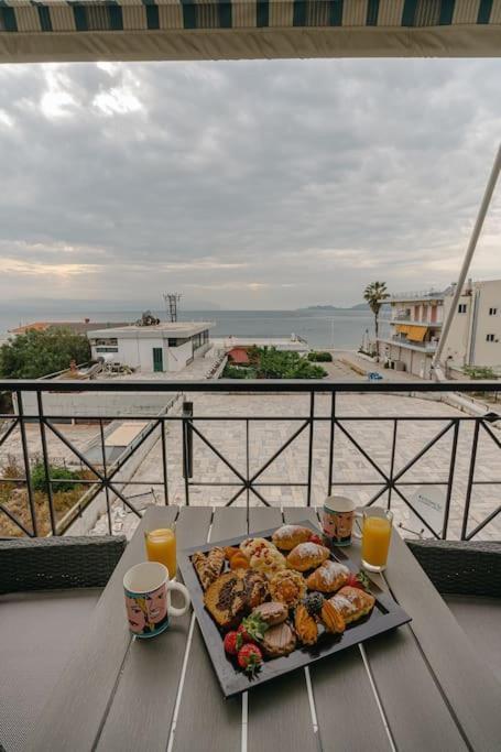 Sea View Apartment "Elise" Loutráki Exterior foto